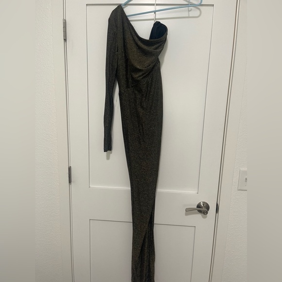 WORN ONCE, Size L-LuLus one shoulder formal dress - Picture 2 of 2